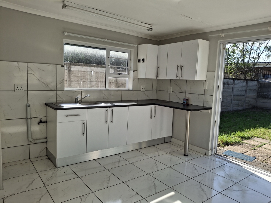 To Let 1 Bedroom Property for Rent in Gonubie Eastern Cape